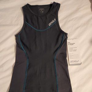 New Women's 2XU Triathlon  Compression singlet, size xs/small
